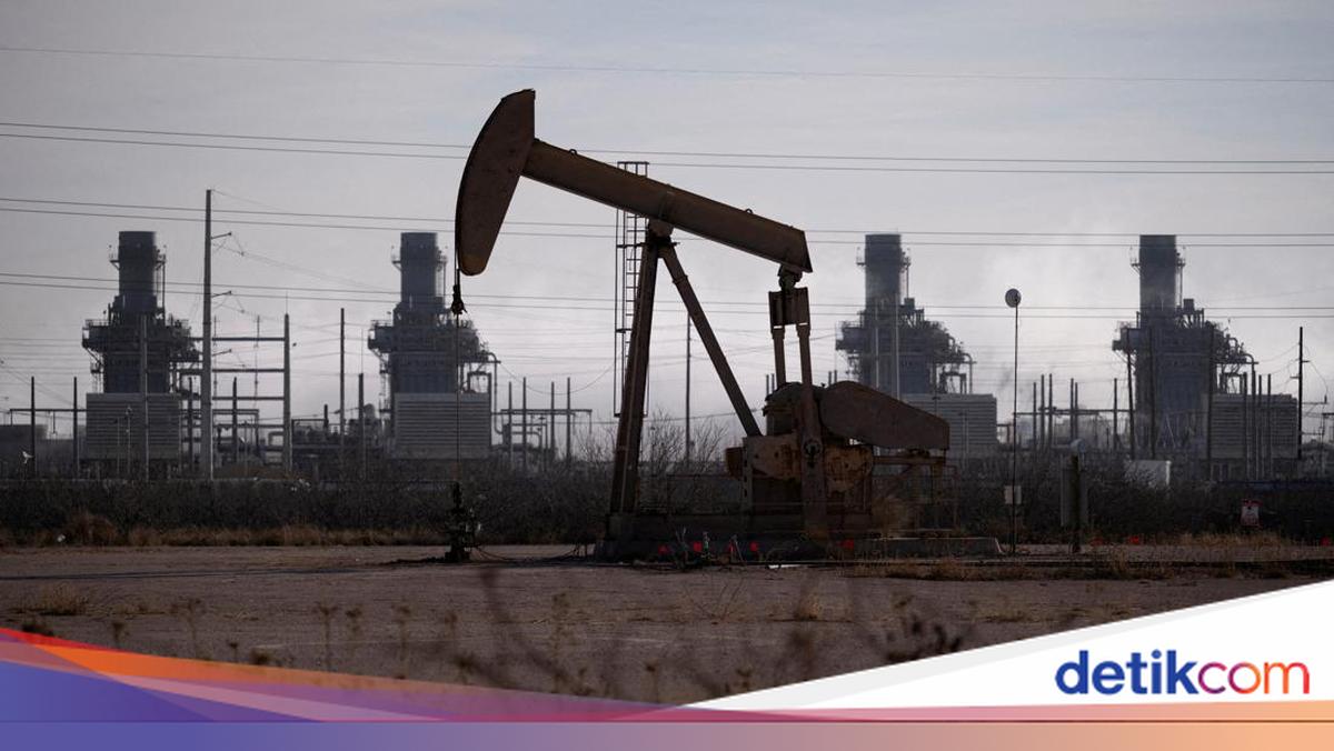 Harga Minyak Turun Jelang Pengumuman Sanksi Baru AS ke Iran