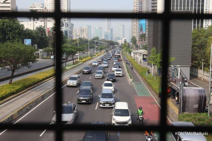 OJK Catat Premi Asuransi Kendaraan Turun 1,57% Saat Penjualan Kendaraan Naik